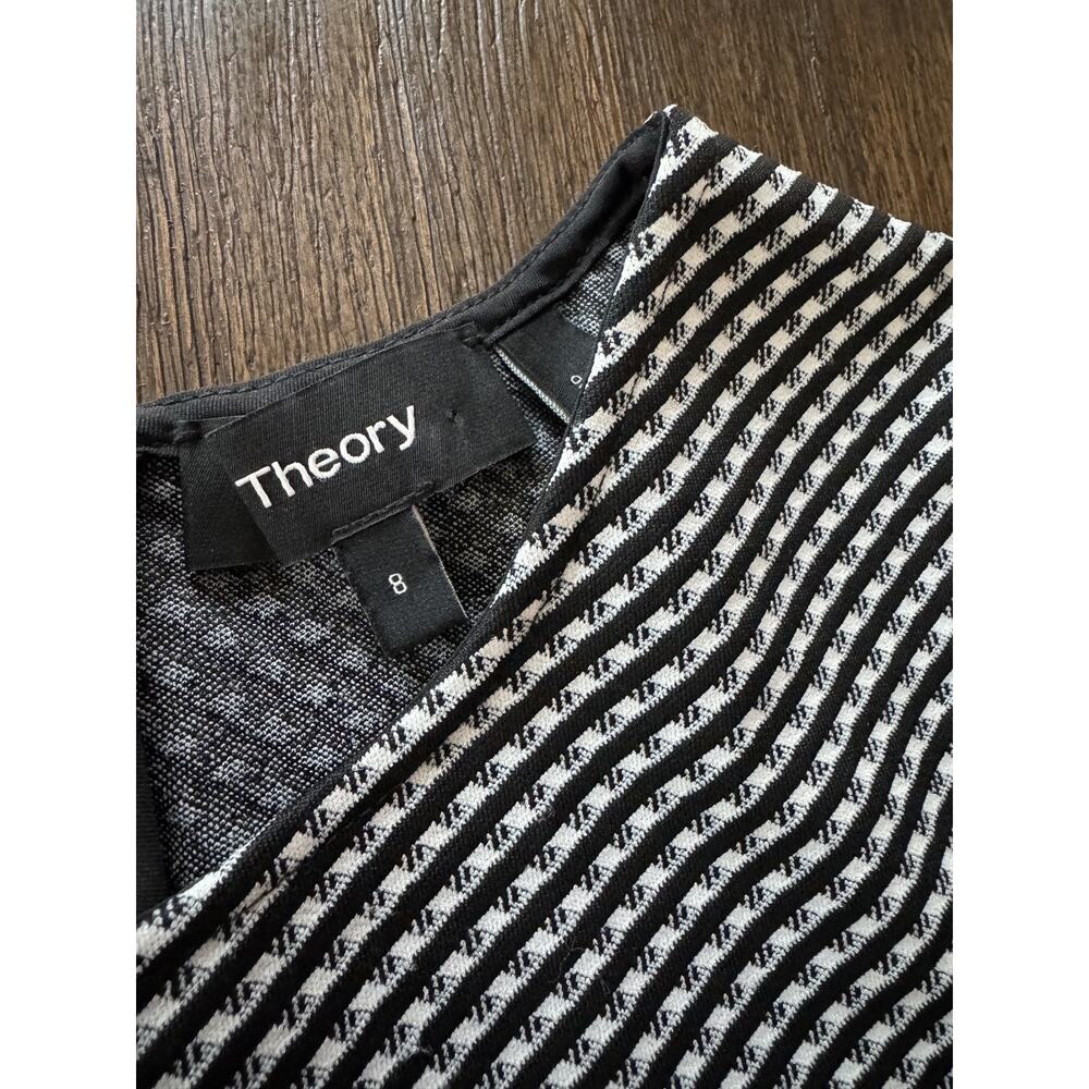 Theory Dress Womens 8 Black White Stripe Knit Sheath Half Sleeve Elegant